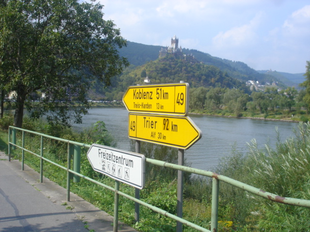 039 - ON S'ENFONCE DANS L'ALLEMAGNE....JPG